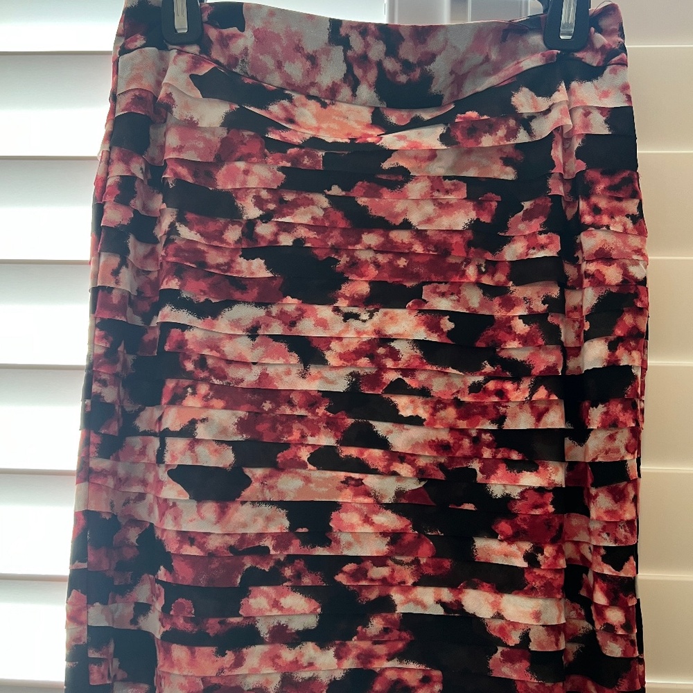 White House Black Market Skirt